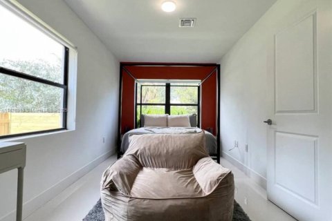 Casa en venta en Fort Lauderdale, Florida, 4 dormitorios, 263.47 m2 № 1930871 - foto 8