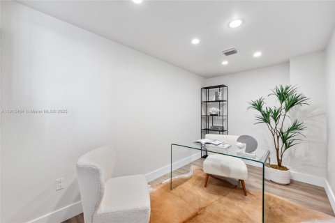 Купить кондоминиум в Бей-Харбор-Айлендс, Флорида 1 спальня, 88.26м2, № 1969835 - фото 17