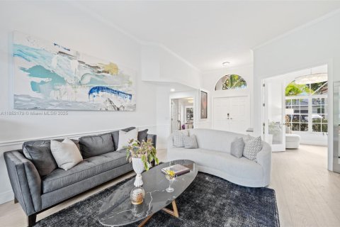 House in Weston, Florida 5 bedrooms, 242.2 sq.m. № 2015430 - photo 6