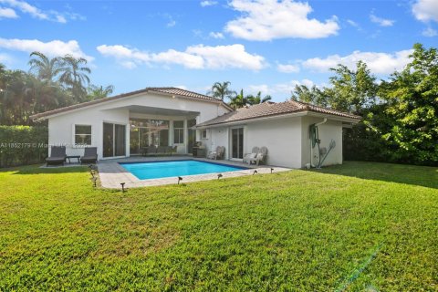 House in Weston, Florida 5 bedrooms, 242.2 sq.m. № 2015430 - photo 29