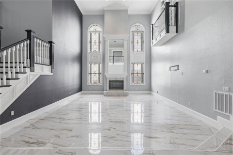 House in Clearwater, Florida 7 bedrooms, 794.69 sq.m. № 2132125 - photo 2