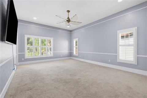 House in Clearwater, Florida 7 bedrooms, 794.69 sq.m. № 2132125 - photo 25