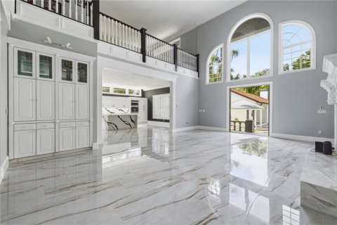 House in Clearwater, Florida 7 bedrooms, 794.69 sq.m. № 2132125 - photo 9