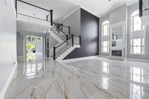 House in Clearwater, Florida 7 bedrooms, 794.69 sq.m. № 2132125 - photo 3