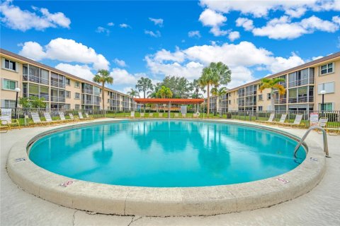 Condo in Lighthouse Point, Florida, 2 bedrooms № 2003196 - photo 22