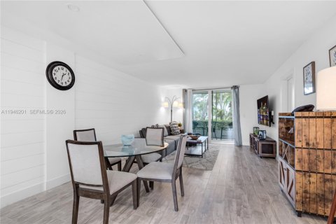 Condo in Lighthouse Point, Florida, 2 bedrooms № 2003196 - photo 8