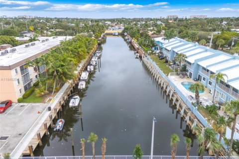 Condo in Lighthouse Point, Florida, 2 bedrooms № 2003196 - photo 30