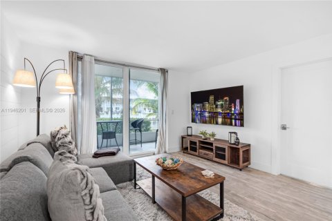 Condo in Lighthouse Point, Florida, 2 bedrooms № 2003196 - photo 7