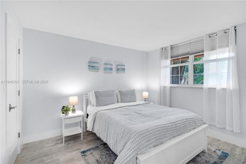 Condo in Lighthouse Point, Florida, 2 bedrooms № 2003196 - photo 15