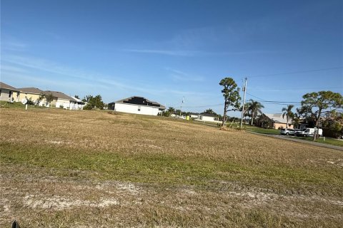 Terreno en venta en Cape Coral, Florida № 1553817 - foto 4