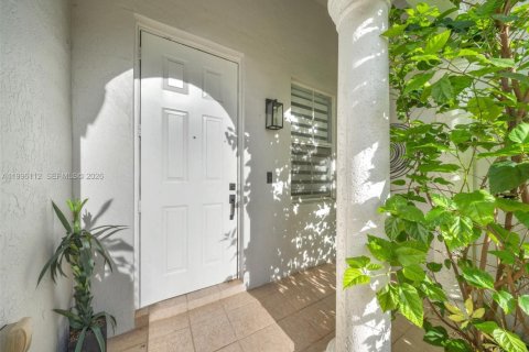 Touwnhouse à vendre à Miami, Floride: 3 chambres, 161.93 m2 № 2064083 - photo 6