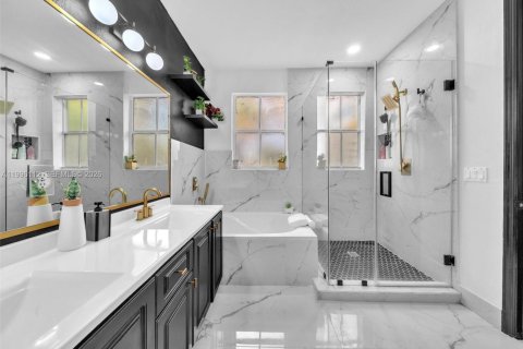 Touwnhouse à vendre à Miami, Floride: 3 chambres, 161.93 m2 № 2064083 - photo 27