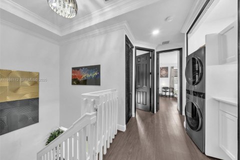 Touwnhouse à vendre à Miami, Floride: 3 chambres, 161.93 m2 № 2064083 - photo 23