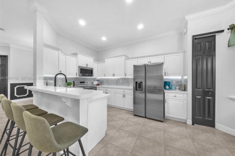 Touwnhouse à vendre à Miami, Floride: 3 chambres, 161.93 m2 № 2064083 - photo 15