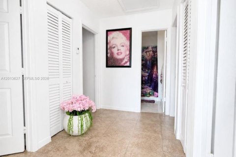 Villa ou maison à vendre à Homestead, Floride: 4 chambres, 166.85 m2 № 2076363 - photo 6