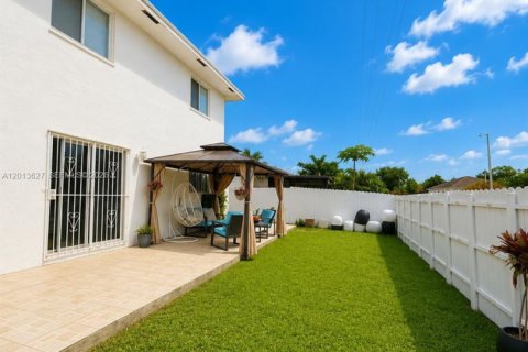 Villa ou maison à vendre à Homestead, Floride: 4 chambres, 166.85 m2 № 2076363 - photo 25