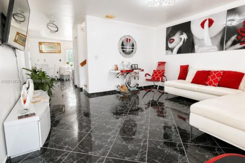 Villa ou maison à vendre à Homestead, Floride: 4 chambres, 166.85 m2 № 2076363 - photo 18
