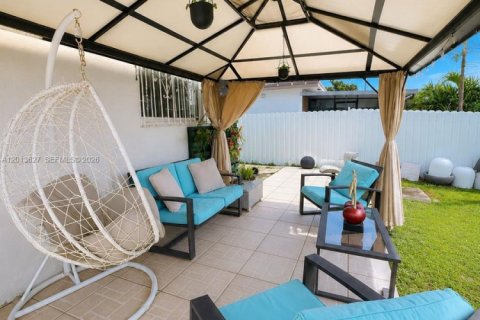 Villa ou maison à vendre à Homestead, Floride: 4 chambres, 166.85 m2 № 2076363 - photo 7