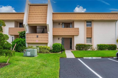 Copropriété à vendre à Punta Gorda, Floride: 2 chambres, 103.49 m2 № 2102572 - photo 2