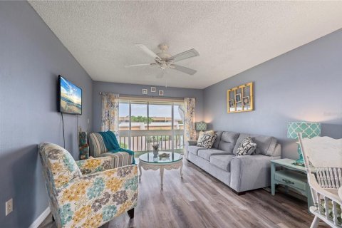 Copropriété à vendre à Punta Gorda, Floride: 2 chambres, 103.49 m2 № 2102572 - photo 13