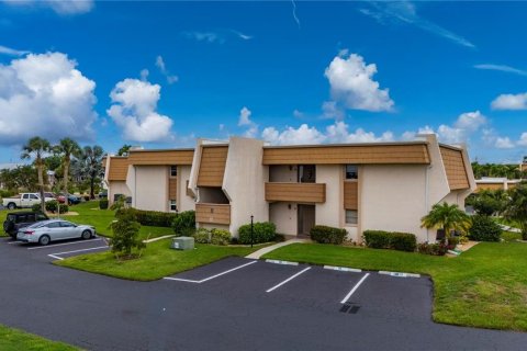 Copropriété à vendre à Punta Gorda, Floride: 2 chambres, 103.49 m2 № 2102572 - photo 30