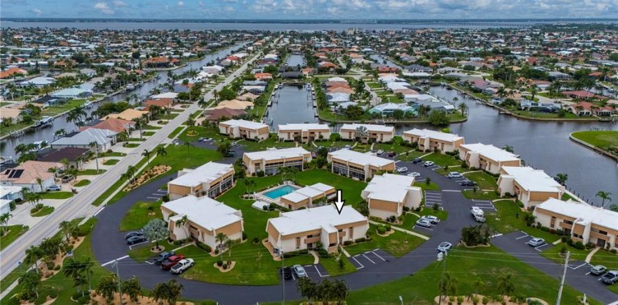 Condo à Punta Gorda, Floride, 2 chambres № 2102572