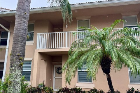 Condo in Bradenton, Florida, 2 bedrooms  № 1910613 - photo 2