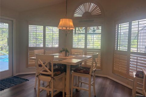 House in Valrico, Florida 3 bedrooms, 197.7 sq.m. № 1908693 - photo 7