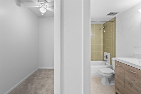 Condo in Ormond Beach, Florida, 1 bedroom  № 1803727 - photo 16