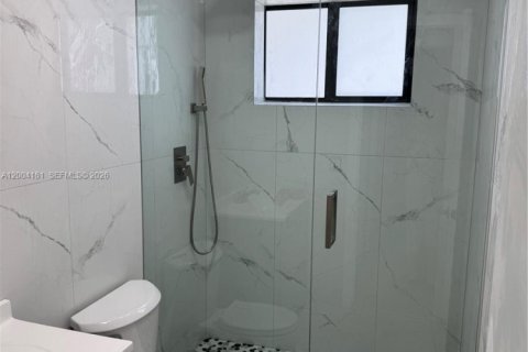 House in Pembroke Pines, Florida 3 bedrooms, 124.58 sq.m. № 2068397 - photo 6