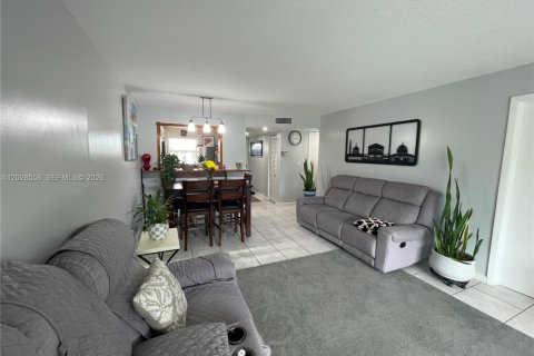 Condominio en venta en Sunrise, Florida, 2 dormitorios, 78.97 m2 № 2261188 - foto 9