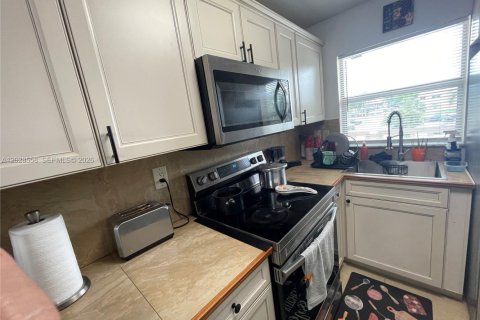 Condominio en venta en Sunrise, Florida, 2 dormitorios, 78.97 m2 № 2261188 - foto 7