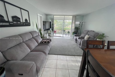 Condominio en venta en Sunrise, Florida, 2 dormitorios, 78.97 m2 № 2261188 - foto 12