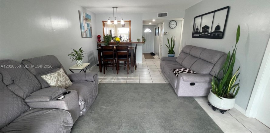 Condominio en Sunrise, Florida, 2 dormitorios № 2261188