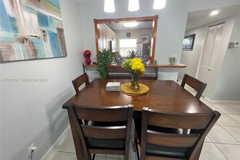 Condominio en venta en Sunrise, Florida, 2 dormitorios, 78.97 m2 № 2261188 - foto 15