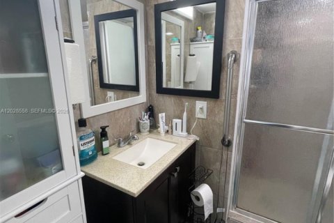 Condominio en venta en Sunrise, Florida, 2 dormitorios, 78.97 m2 № 2261188 - foto 26