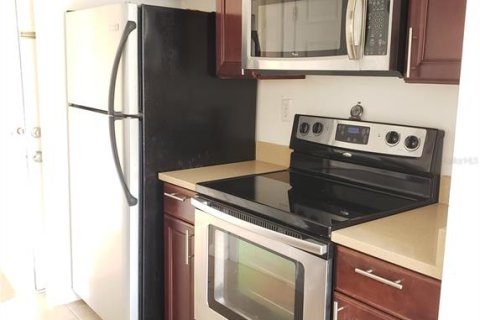 Condominio en venta en Tampa, Florida, 1 dormitorio, 53.98 m2 № 1776788 - foto 5