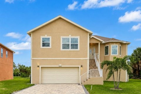 House in Tarpon Springs, Florida 3 bedrooms, 179.86 sq.m. № 2267227 - photo 4