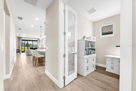 Casa en venta en Bradenton, Florida, 2 dormitorios, 130.53 m2 № 1780309 - foto 9