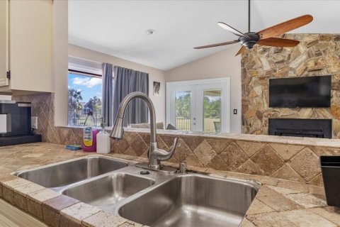Villa ou maison à vendre à Port Charlotte, Floride: 4 chambres, 183.11 m2 № 1545133 - photo 13