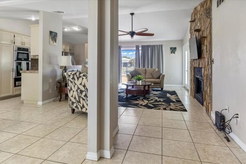 Villa ou maison à vendre à Port Charlotte, Floride: 4 chambres, 183.11 m2 № 1545133 - photo 4