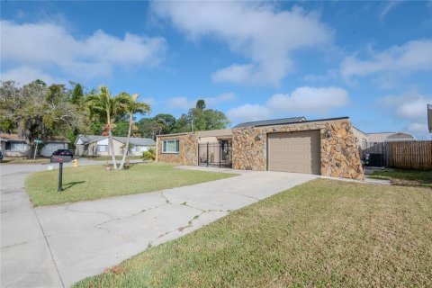 Casa en New Port Richey, Florida 2 dormitorios, 151.8 m2 № 2120302