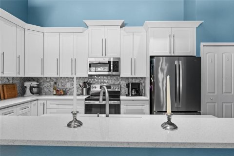 House in Orlando, Florida 4 bedrooms, 237.27 sq.m. № 1803219 - photo 8