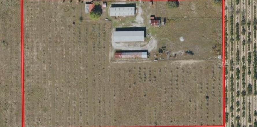 Commercial property in Frostproof, Florida 148.27 sq.m. № 1724228