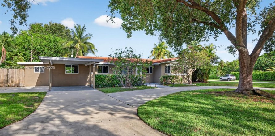House in Lighthouse Point, Florida 3 bedrooms, 183.11 sq.m. № 1842421