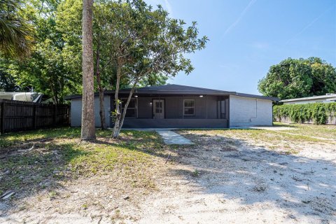 House in Daytona Beach, Florida 5 bedrooms, 168.34 sq.m. № 1747364 - photo 30