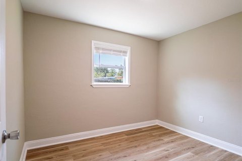 House in Daytona Beach, Florida 5 bedrooms, 168.34 sq.m. № 1747364 - photo 21