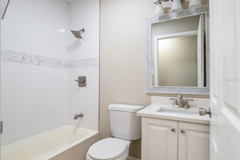 House in Daytona Beach, Florida 5 bedrooms, 168.34 sq.m. № 1747364 - photo 22
