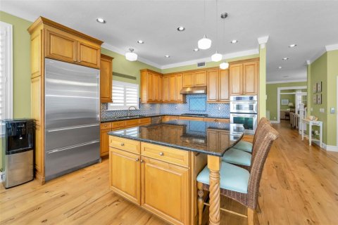 Купить виллу или дом в Мадейра - Бич, Флорида 15 комнат, 362.5м2, № 1762048 - фото 7