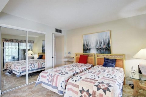 Copropriété à vendre à Pompano Beach, Floride: 2 chambres, 102.19 m2 № 2188304 - photo 15